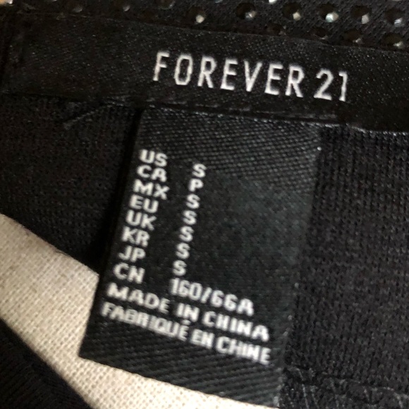 Forever 21 Embellished Mini Skirt. Side-zip with hook & eye. Black, gold, silver - Picture 7 of 8